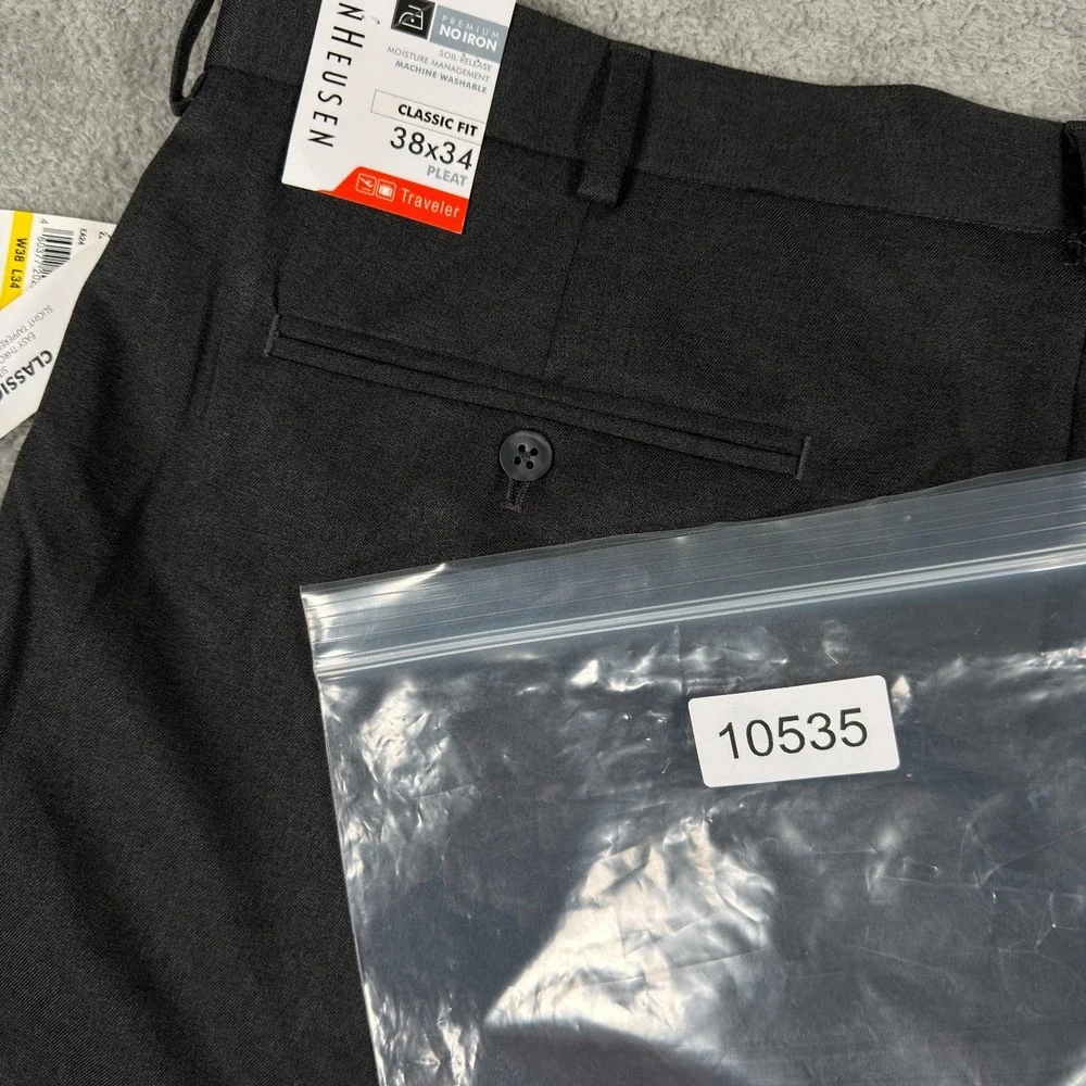 Van Heusen Pants Mens 38x34 Gray Traveler Classic Fit Pleated No Iron Trousers